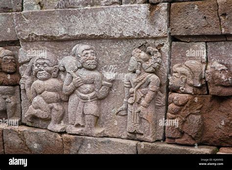 Le Relief de Candi Jago, Un Triumph de l'Art Hindou-Javanais !